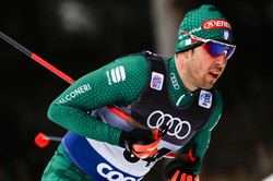 Итальянский лыжник Пеллегрино — победитель спринта на этапе Кубка мира в Конье