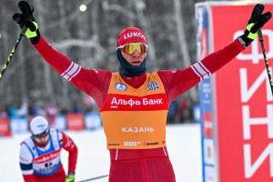 Александр Большунов досрочно выиграл спринтерский зачёт Кубка России 2023/2024 по лыжным гонкам