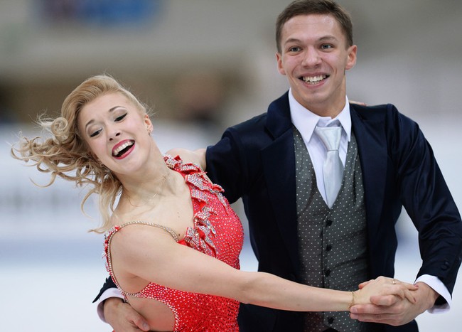 Фигуристы Екатерина Боброва и Дмитрий Соловьёв — третьи по итогам короткого танца на чемпионате Европы