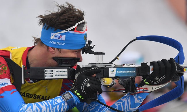 Матвей Елисеев — бронзовый призёр спринта на этапе Кубка мира в Эстерсунде, Логинов — четвёртый