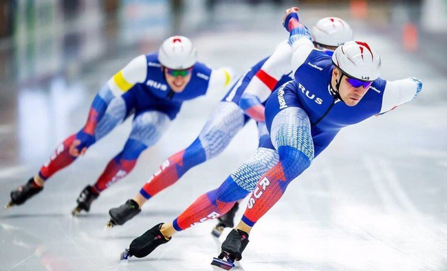 Российские конькобежцы — бронзовые призёры командной гонки преследования на II этапе Кубка мира в Херенвене