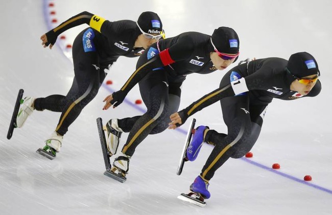 Японские конькобежки — чемпионки мира в командной гонке, россиянки — четвёртые