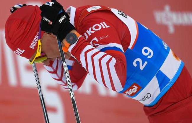Александр Большунов — только седьмой в «Ски Туре 2020». В распределение мест вмешалась погода
