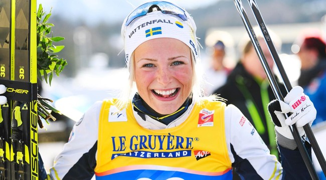 Шведка Фрида Карлссон победила в масс-старте на 20 км на этапе Кубка мира по лыжным гонкам в Оберхофе