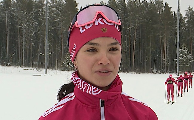 Российская лыжница Степанова — победительница гонки на 5 км на ЮЧМ-2021, Крупицкая — вторая