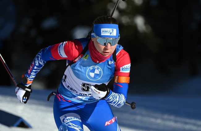 Евгения Буртасова — вторая в гонке преследования на этапе Кубка IBU в Идре