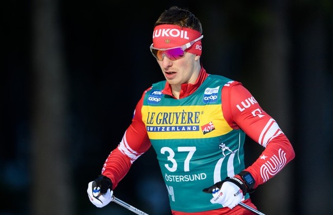 Российский лыжник Денис Спицов во время тренировки в Оберстдорфе сломал руку