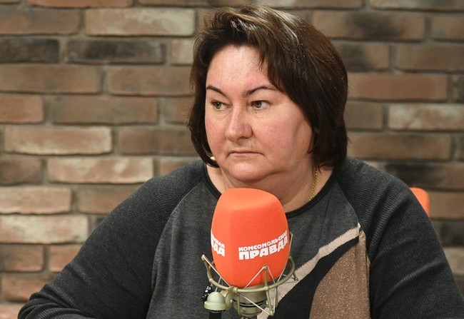 Елена Вяльбе в студии Радио «Комсомольская правда». ©Михаил Фролов