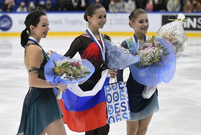 Для Валиевой, Косторной и Туктамышевой организовали на «Скейт Канады» отдельную тренировку