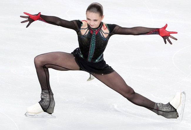 Камила Валиева выиграла «Скейт Канада», Туктамышева — вторая, Косторная — третья