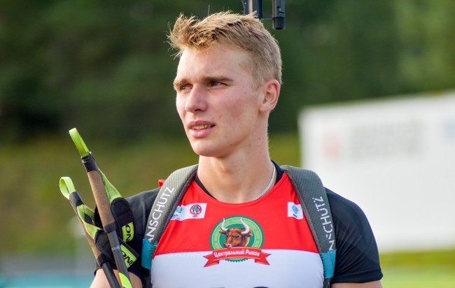 Белорусский биатлонист Смольский — победитель спринта на втором этапе Кубка Содружества в Раубичах