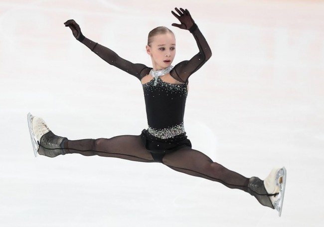 Вероника Жилина — победительница II этапа юниорской серии Гран-при России 2022/2023 по фигурному катанию среди девушек