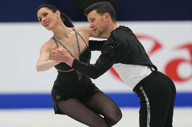 Итальянские фигуристы Гиньяр и Фаббри выиграли соревнования в танцах на льду на французском этапе Гран-при в Анже