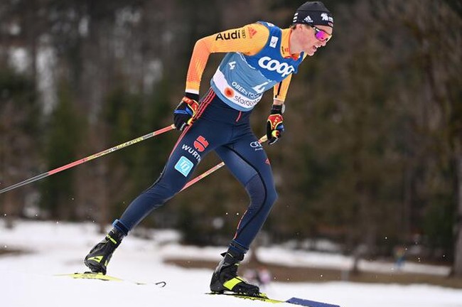 Немецкий лыжник Мох выиграл гонку на 15 км свободным стилем на предсезонных соревнований в Муонио