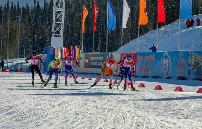 Большунов и Непряева заявлены на спринтерские гонки в рамках первого этапа Кубка России по лыжным гонкам