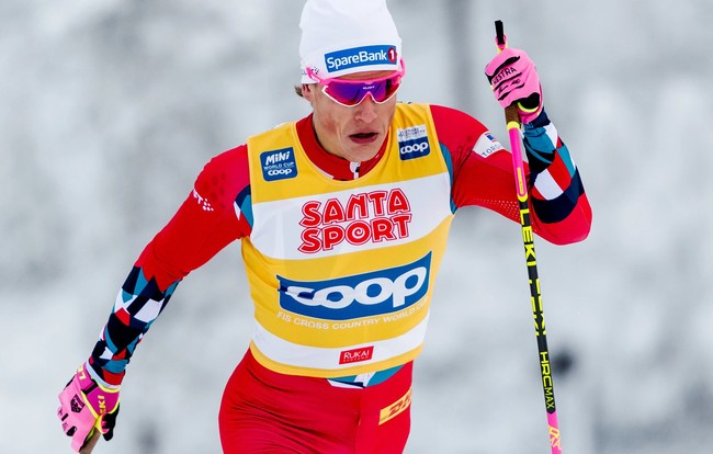 Норвежец Клебо — победитель гонки на 10 классическим стилем на первом этапе Кубка мира по лыжным гонкам в Руке