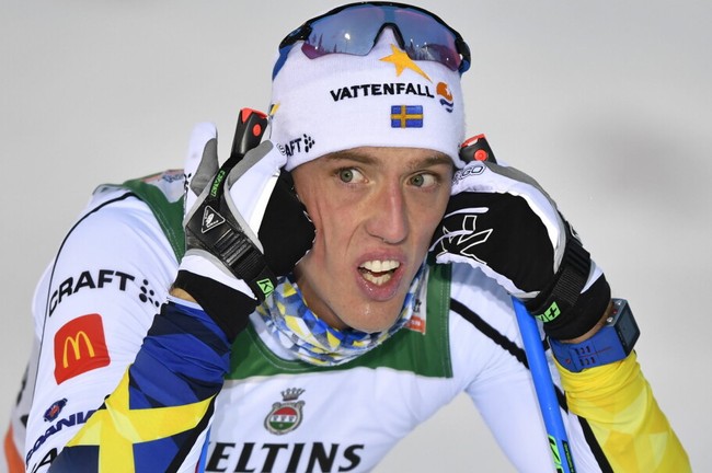 Шведский лыжник Калле Халварссон дисквалифицирован по итогам гонки преследования на этапе Кубка мира в Руке