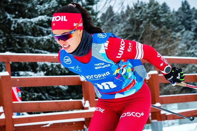 Вероника Степанова выиграла масс-старт на 20 км на втором этапе Кубка России по лыжным гонкам в Тюмени