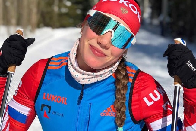 Наталия Шевченко — победительница спринта на чемпионате России 2023 по биатлону в Ханты-Мансийске