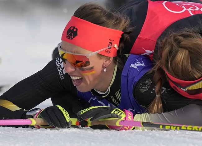 Сборную Германии дисквалифицировали по итогам женской эстафеты на этапе КМ по лыжным гонкам в Тоблахе