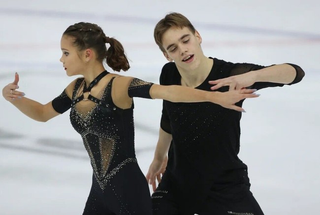 Чикмарева и Янченков выиграли юниорский Финал Кубка Федерации в Санкт-Петербурге в соревнованиях спортивных пар