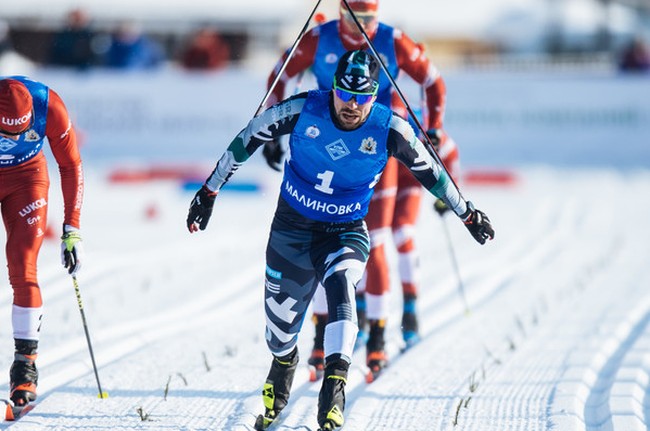 Сергей Устюгов выиграл спринт на чемпионате России по лыжным гонкам в Тюмени