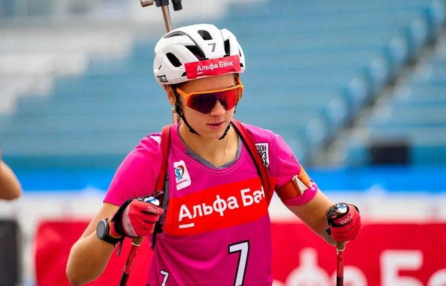 Анастасия Гореева — победительница масс-старта на первом этапе Кубка Содружества по биатлону в Сочи
