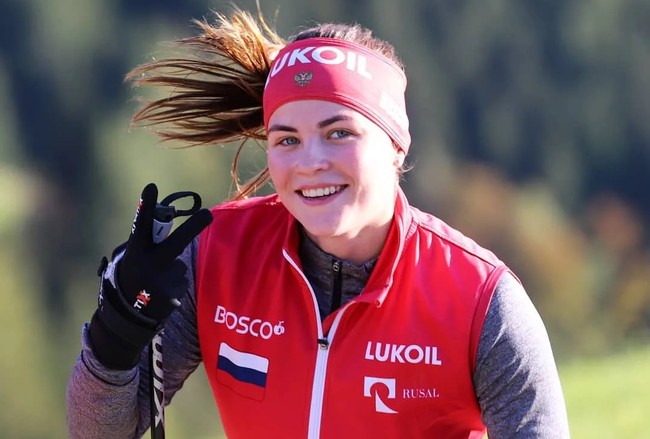 Лыжница Анастасия Фалеева выиграла гонку на 15 км классическим стилем на летнем чемпионате России в Малиновке