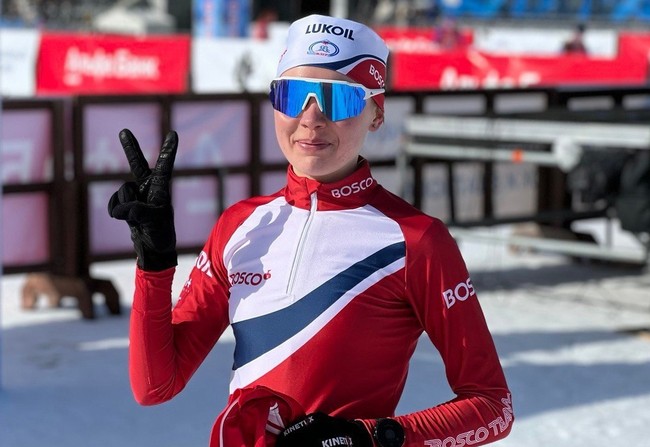 Лыжница Алина Пеклецова — победительница масс-старта на 10 км в гору в финале Кубка России в Кировске