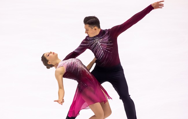 Анастасия Мишина и Александр Галлямов выиграли короткую программу на чемпионате России в Челябинске