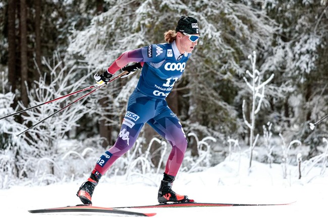 Американский лыжник Гус Шумахер — победитель гонки на 10 км свободным стилем на этапе Кубка мира в Миннеаполисе