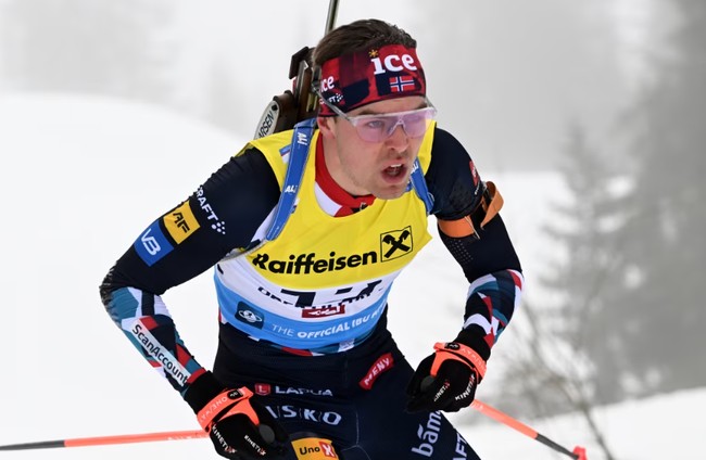 Норвежцы заняли первые четыре места в гонке преследования на VII этапе Кубка IBU по биатлону в Обертиллиахе