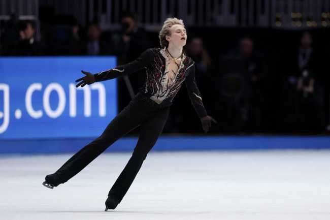 Американский фигурист Илья Малинин выиграл Гран-при Франции в Анже