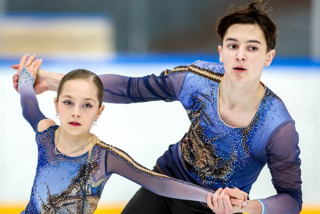 Полина Шешелева и Егор Карнаухов Полина Шешелева и Егор Карнаухов