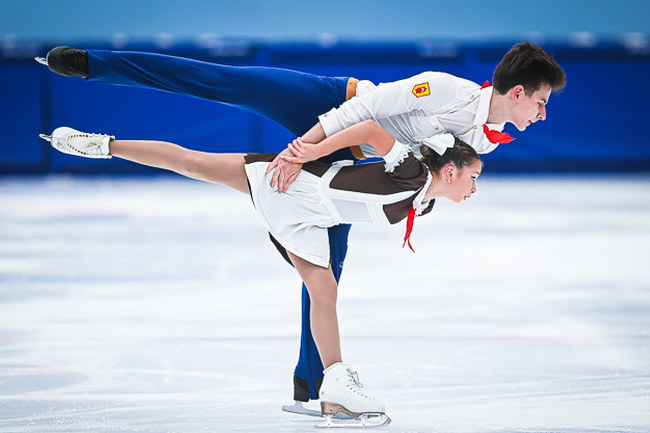 Таисия Гусева и Даниил Овчинников Таисия Гусева и Даниил Овчинников