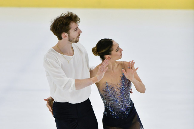 Итальянские фигуристы Сара Конти и Никколо Мачии выиграли Гран-при Японии в соревнованиях спортивных пар