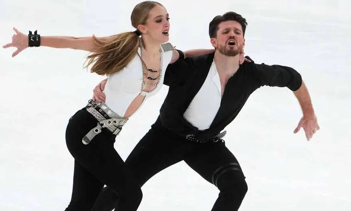 Александра Степанова и Иван Букин Александра Степанова и Иван Букин