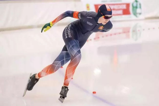 Конькобежка Анастасия Семёнова заняла четвёртое место в масс-старте в дивизионе «B» на этапе Кубка мира в Солт-Лейк-Сити Конькобежка Анастасия Семёнова заняла четвёртое место в масс-старте в дивизионе «B» на этапе Кубка мира в Солт-Лейк-Сити