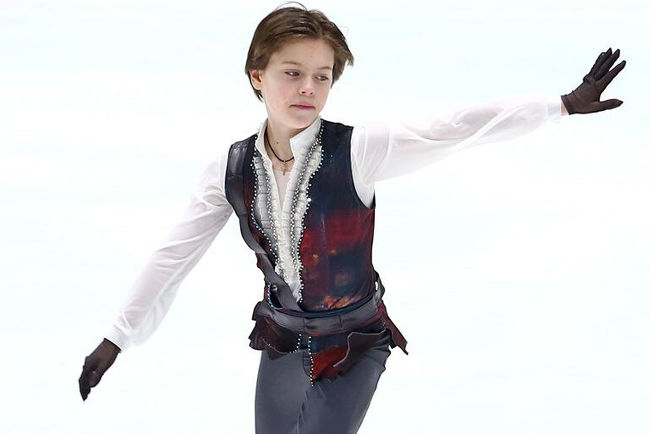 Артем Федотов