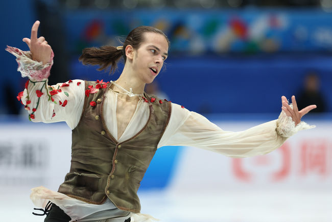 Петр Гуменник