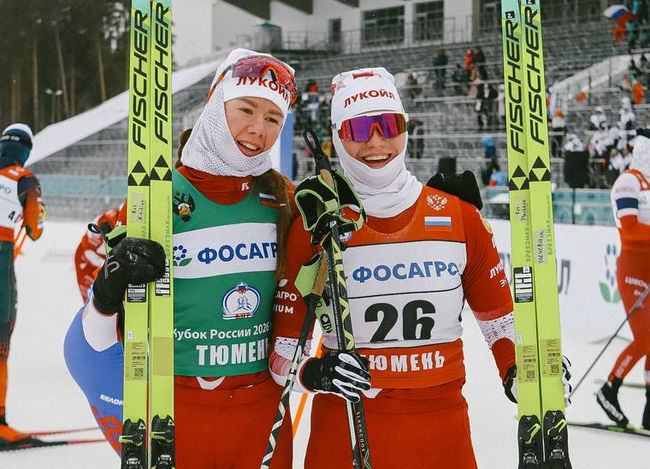 Елизавета Маслакова и Алёна Плечёва Елизавета Маслакова и Алёна Плечёва