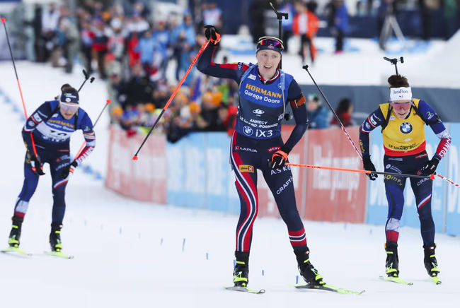 21.12.2026. Финиш норвежки Марен Киркейде в масс-старте на Кубке мира в Анси