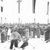 1936 год, Гармиш-Партенкирхен, IV зимние Олимпийские Игры, лыжные гонки: передача эстафеты итальянской командой после одного из этапов