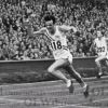Лондон 1948-XIV Олимпийские Игры-Олимпийский стадион-Легкая атлетика:  на финише финального забега на 110 м с барьерами.