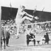 1912 год, Стокгольм, V Олимпийские Игры, легкая атлетика: победитель соревнований по прыжкам в высоту с места Platt Adams (США)