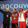 Ванкувер 2010: призёры в мужском скелетоне. 
Слева направо: латыш Мартинс Дукурс (серебро), канадец Джон Монтгомери (золото), россиянин Александр Третьяков (бронза)