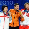 Ванкувер 2010, конькобежный спорт: призёры в беге на 5000 метров кореец Ли Сын Хун (серебро), голландец Свен Крамер (золото) и россиянин Иван Скобрев (бронза)
